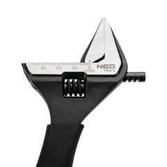 Adjustable Wrench 200mm (Wider Type 39mm)