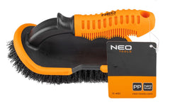Universal brush for tyres, upholstery